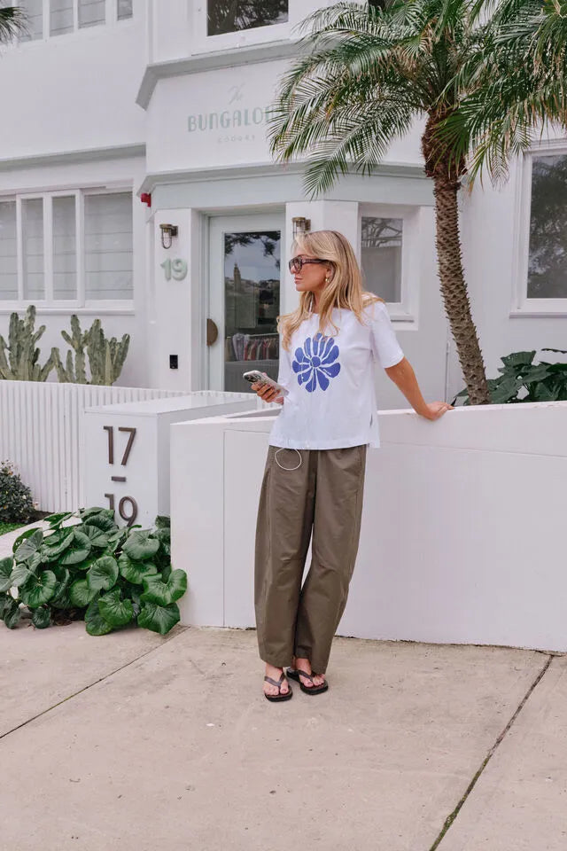 Stevie Slouchy Tee White Ceres Flora