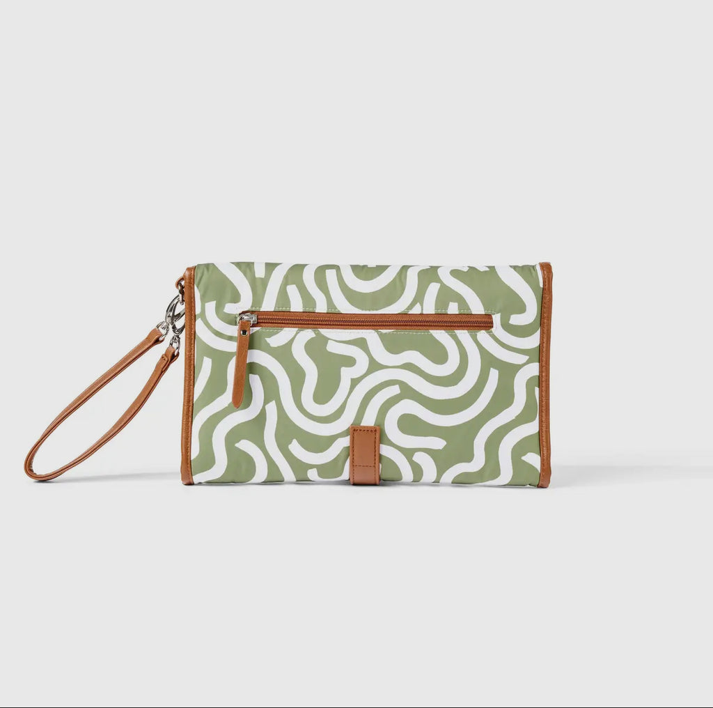 Change Mat Clutch - Green Squiggle