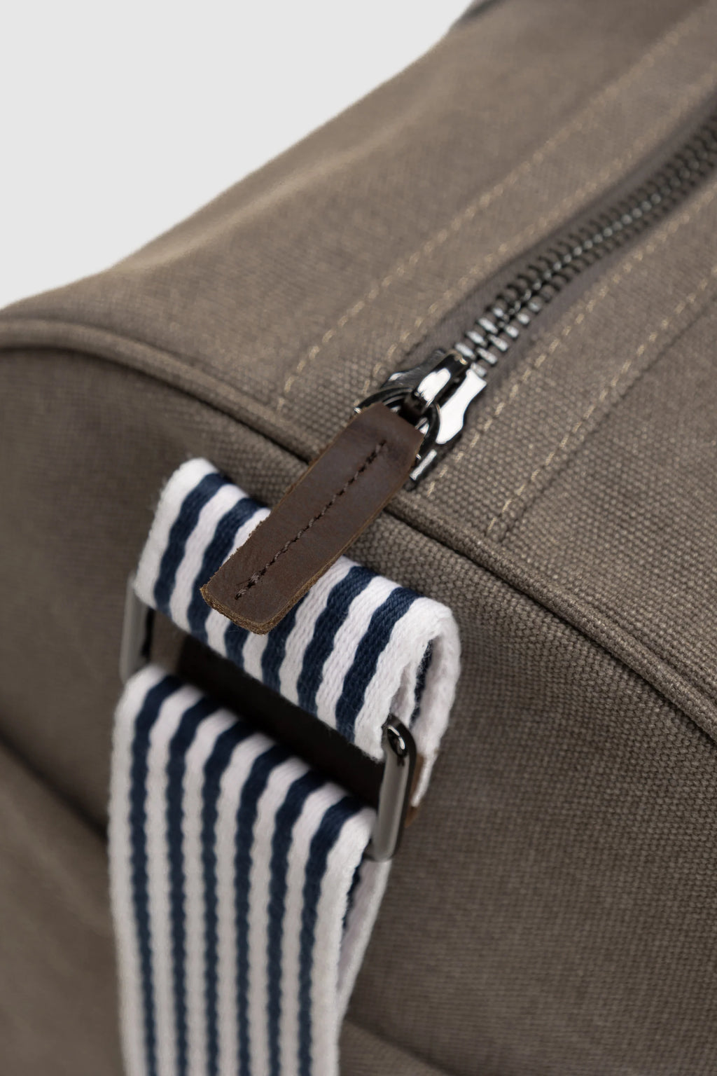 Canvas Duffle Bark