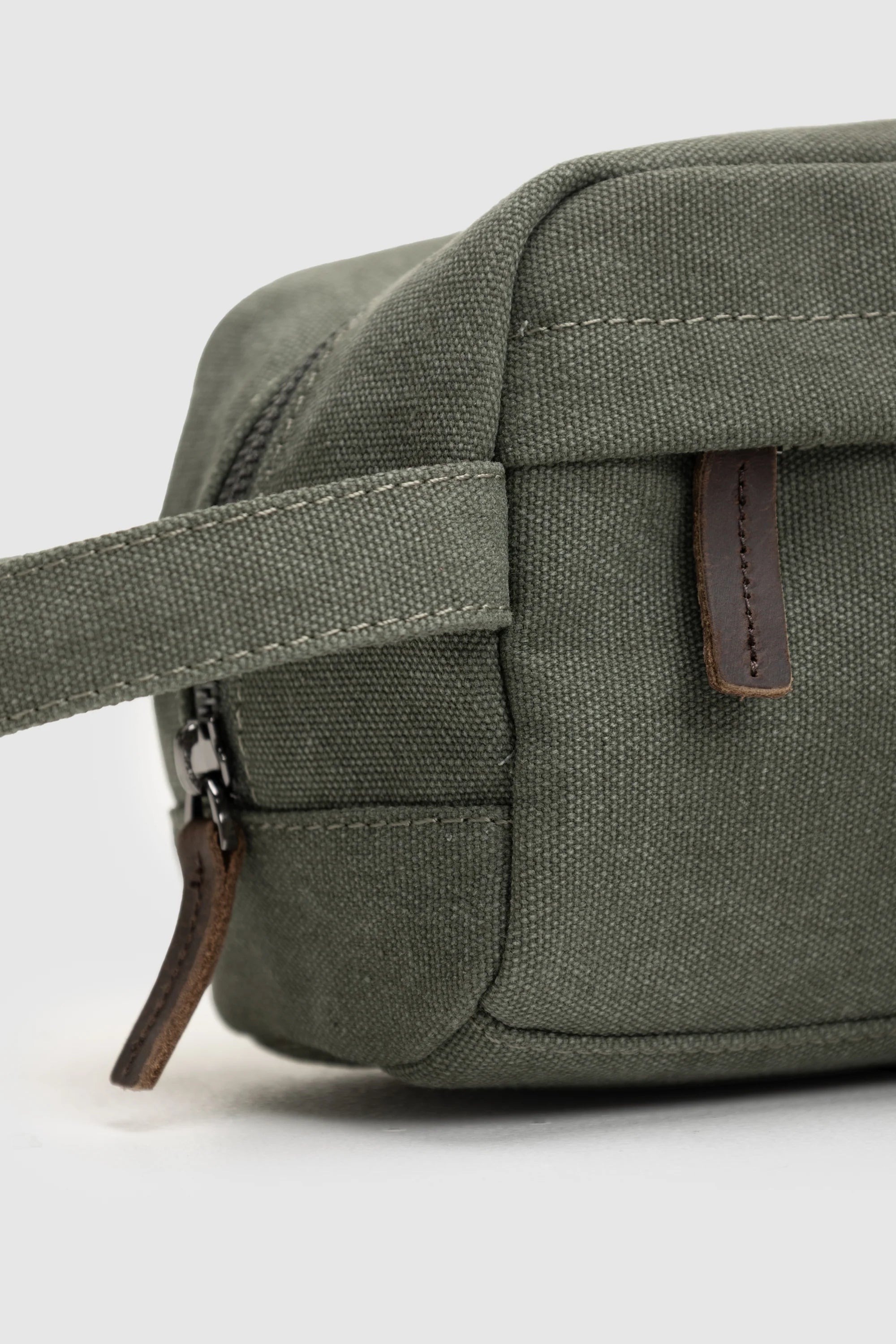 Logo Wash Bag Pine